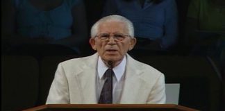 Николай Водневский – Церковь г Брайт 2006 г. “День Матери”